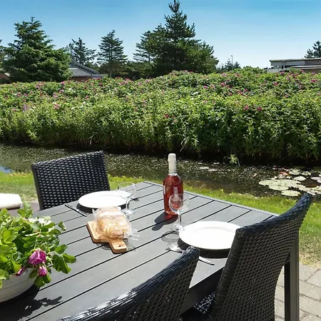 Holiday home Moa Blavand