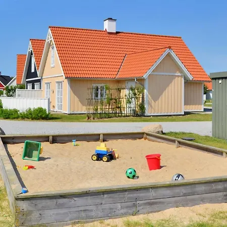 Moa - 800m From The Sea By Interhome